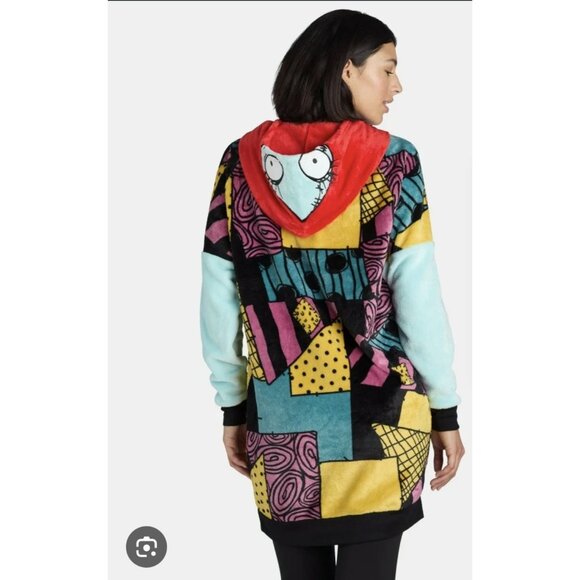 Disney Womens Hoodie Sweatshirt Size Small Nightmare Before Christmas Sally Top - Picture 2 of 13